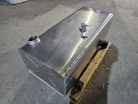 Топливный бак Daewoo Novus 1300х420х570 с топливозаборником