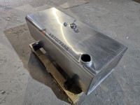 Топливный бак Daewoo Novus 1300х420х570 с топливозаборником