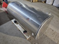 Топливный бак Volvo/RVI 1730х710х690, 690 литров, D-образный