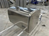 Топливный бак 980х650х700, 400 литров с патрубком перелива